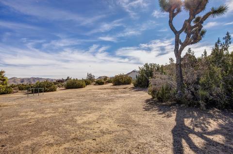 8974 Dulce Ave, Yucca Valley, CA 92284 photo 36