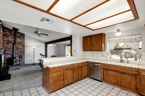 8974 Dulce Ave, Yucca Valley, CA 92284 photo 10
