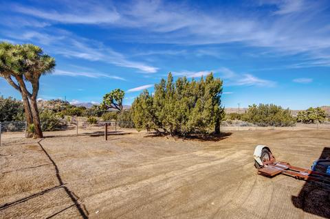 8974 Dulce Ave, Yucca Valley, CA 92284 photo 33