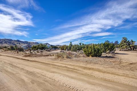 8974 Dulce Ave, Yucca Valley, CA 92284 photo 38