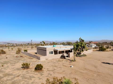 329 Jemez Trl, Yucca Valley, CA 92284 photo 35
