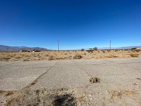 1355 Cisco Ave, Thermal, CA 92274 photo 1