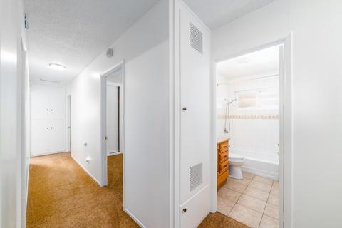 909 N Elderberry Ave, Ontario, CA 91762 photo 21