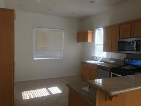 49490 Wayne St, Indio, CA 92201 photo 4