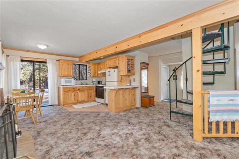 795 Pine Ln, Sugarloaf, CA 92386 photo 5