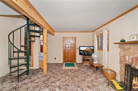 795 Pine Ln, Sugarloaf, CA 92386 photo 6