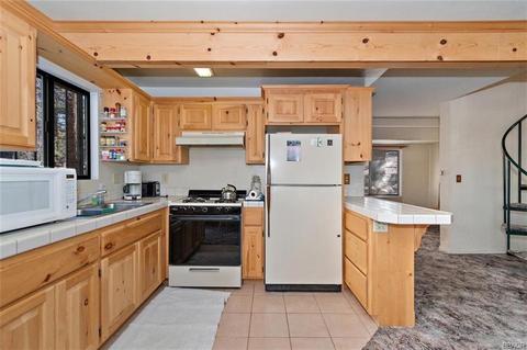 795 Pine Ln, Sugarloaf, CA 92386 photo 12