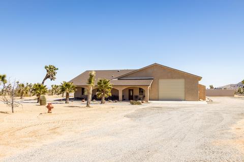 3775 Avalon Ave, Yucca Valley, CA 92284 photo 3