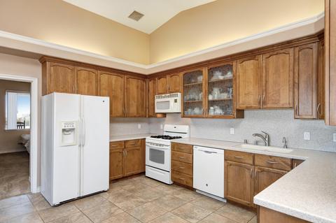 3775 Avalon Ave, Yucca Valley, CA 92284 photo 16