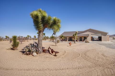 3775 Avalon Ave, Yucca Valley, CA 92284 photo 4