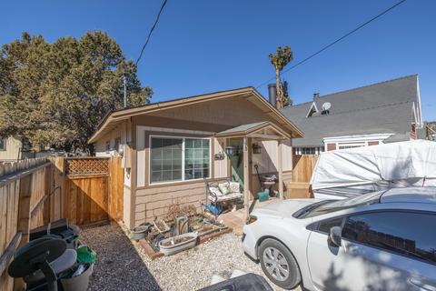 875 Ash Ln, Big Bear City, CA 92314 photo 2