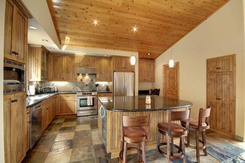 40189 Lakeview Dr, Big Bear Lake, CA 92315 photo 14
