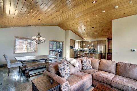 40189 Lakeview Dr, Big Bear Lake, CA 92315 photo 11
