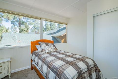1344 Malabar Way, Big Bear City, CA 92314 photo 32