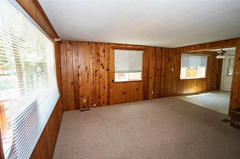 937 Peter Ave, Big Bear City, CA 92314 photo 4