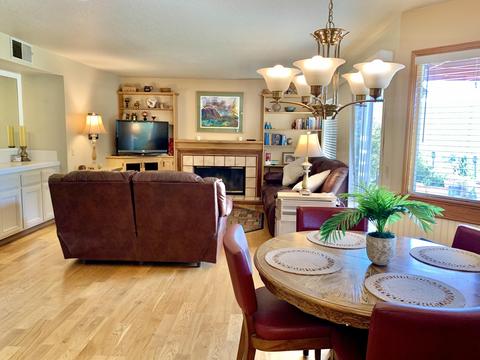 6589 Hawkley Dr, Riverside, CA 92506 photo 10