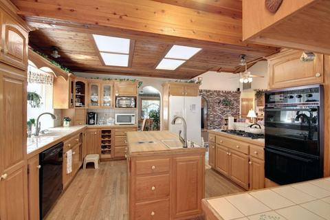 557 Killington Way, Big Bear Lake, CA 92315 photo 13