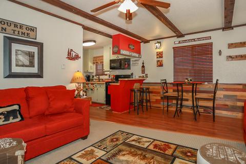 434 Sunset Ln, Sugarloaf, CA 92386 photo 9