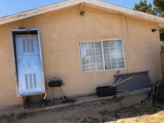 17625 Linden St, Hesperia, CA 92345 photo 6