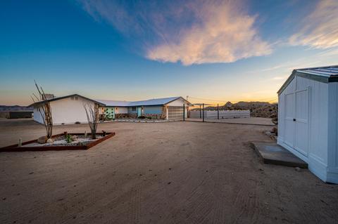 57044 Juarez Ct, Yucca Valley, CA 92284 photo 4