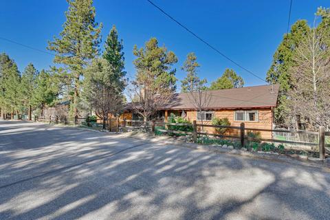 360 Brewer Way, Big Bear City, CA 92314 photo 3