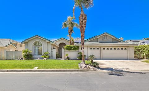 53 Sutton Pl E, Palm Desert, CA 92211 photo 3