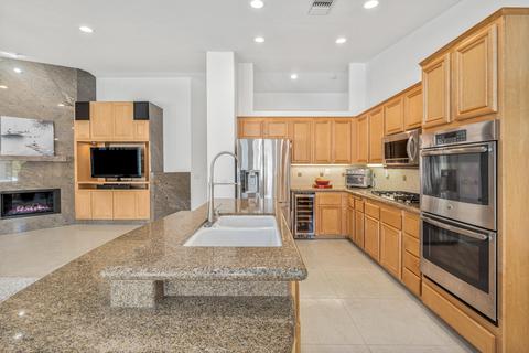 53 Sutton Pl E, Palm Desert, CA 92211 photo 8