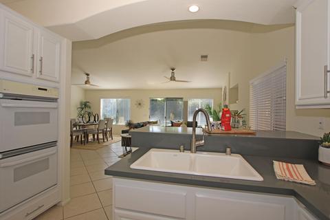 68 Sutton Pl E, Palm Desert, CA 92211 photo 14