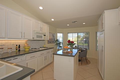 68 Sutton Pl E, Palm Desert, CA 92211 photo 18