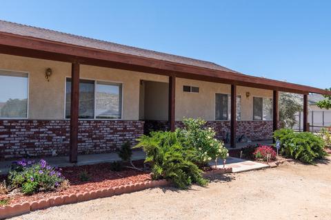 58035 Carlyle Dr, Yucca Valley, CA 92284 photo 5