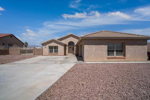 8588 Bolero Dr, Yucca Valley, CA 92284 photo 3
