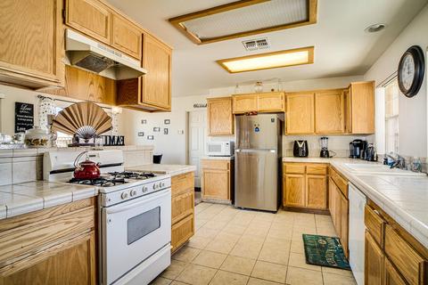 8588 Bolero Dr, Yucca Valley, CA 92284 photo 14