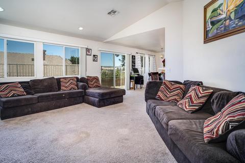 8588 Bolero Dr, Yucca Valley, CA 92284 photo 9
