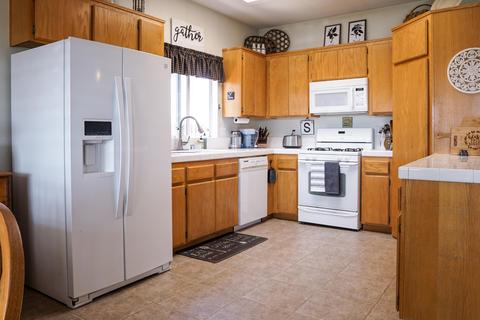 1705 Shane Ln, Beaumont, CA 92223 photo 6