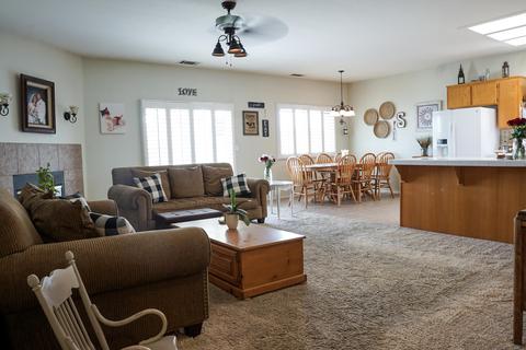 1705 Shane Ln, Beaumont, CA 92223 photo 4