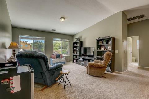 12995 Holmes St, Yucaipa, CA 92399 photo 28