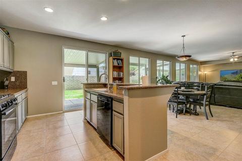 12995 Holmes St, Yucaipa, CA 92399 photo 17