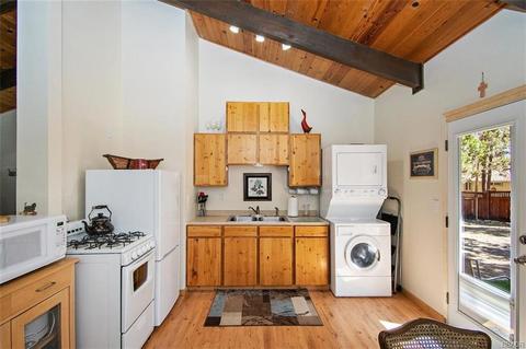332 Brewer Way, Big Bear City, CA 92314 photo 11