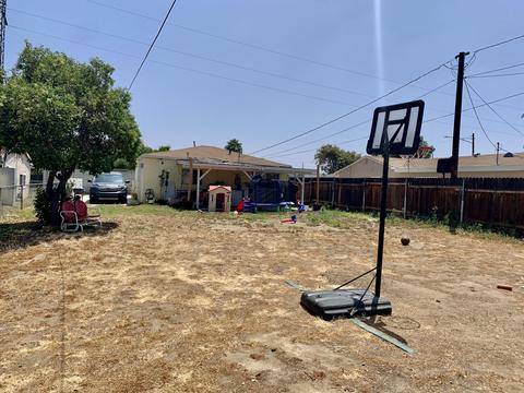 887 Herberts Ln, Colton, CA 92324 photo 16