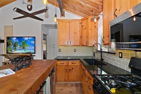 43148 Sunset Dr, Big Bear Lake, CA 92315 photo 10
