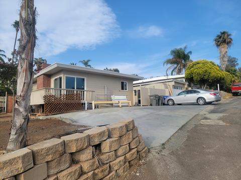 450 E Indian Rock Rd, Vista, CA 92084 photo 4