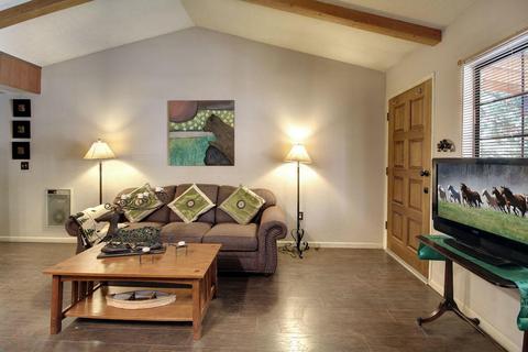 585 Wabash Ln, Sugarloaf, CA 92386 photo 6