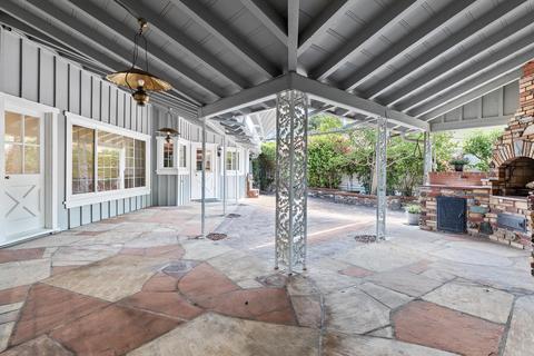 2525 Deodar Cir, Pasadena, CA 91107 photo 16