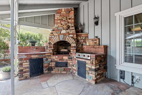 2525 Deodar Cir, Pasadena, CA 91107 photo 15