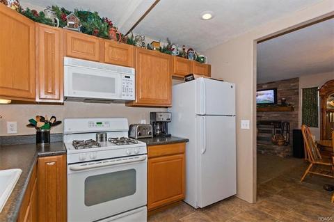 730 Leonard Ln, Sugarloaf, CA 92386 photo 12