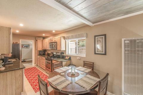 583 Maple Ln, Sugarloaf, CA 92386 photo 12