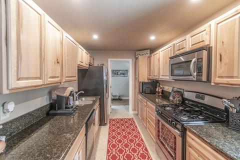 583 Maple Ln, Sugarloaf, CA 92386 photo 11