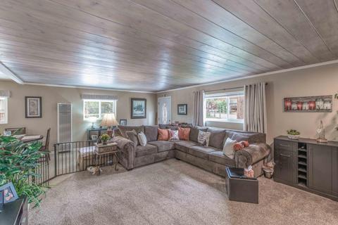 583 Maple Ln, Sugarloaf, CA 92386 photo 2