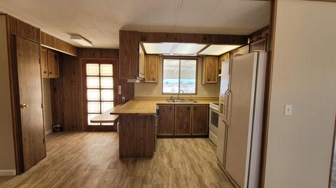1122 Caspian Ave, Thermal, CA 92274 photo 6
