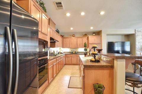 43366 Fiore St, Indio, CA 92203 photo 2